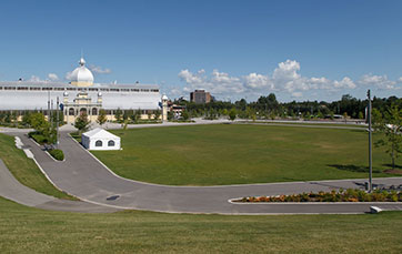 Great Lawn with the Aberdeen Pavilion in the background at TD Place.