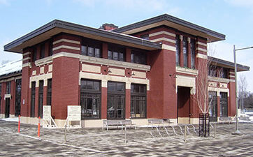 Image of the front outside of the Horticulture Building