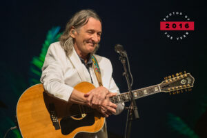 Image of Roger Hodgson on stage at TD Place in 2016