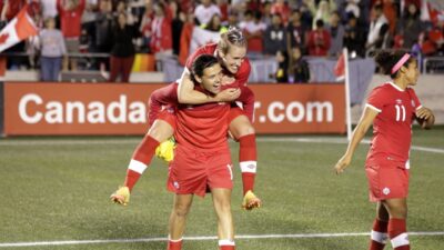 Christine Sinclair and Sophie Schmidt