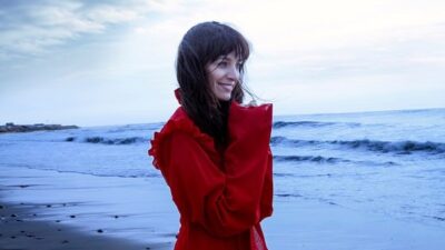 Image of Canadian singer-songwriter Chantal Kreviazuk