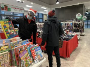 67's players shopping for toys for Christmas